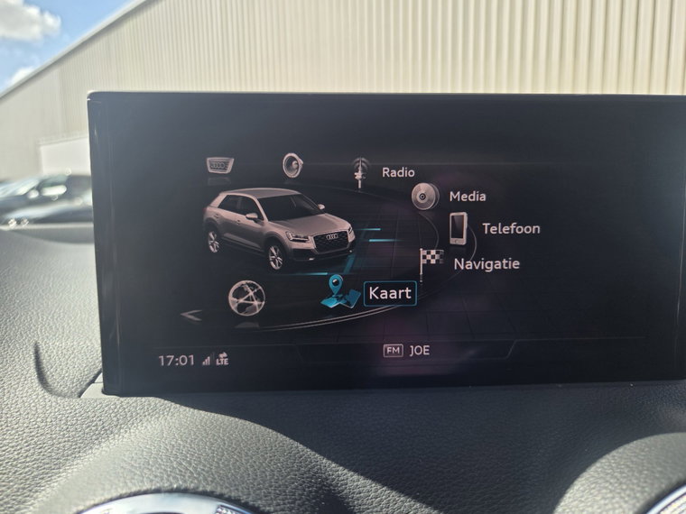 Vehicle Image 23