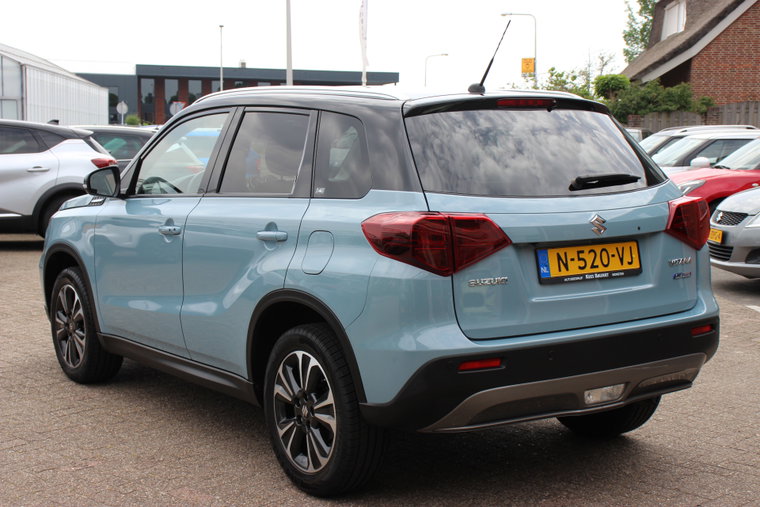 Vehicle Image 16