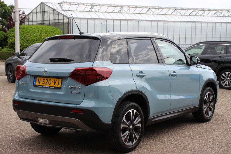 Vehicle Image 9