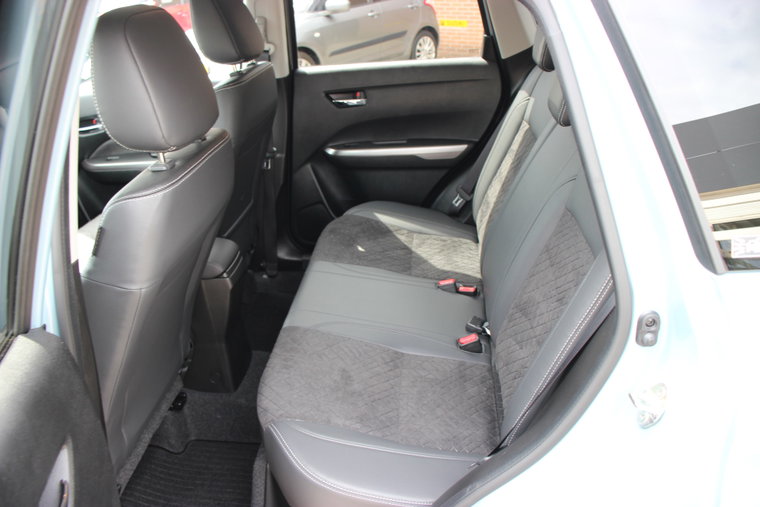 Vehicle Image 11