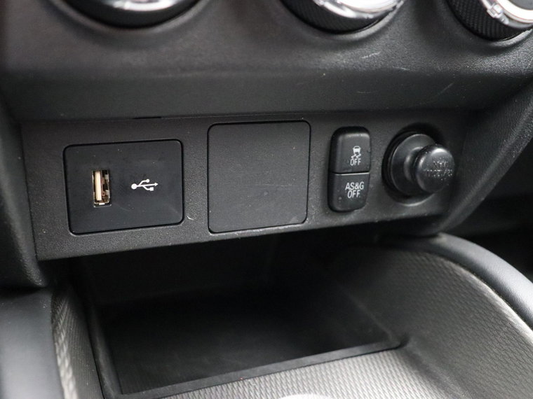 Vehicle Image 26