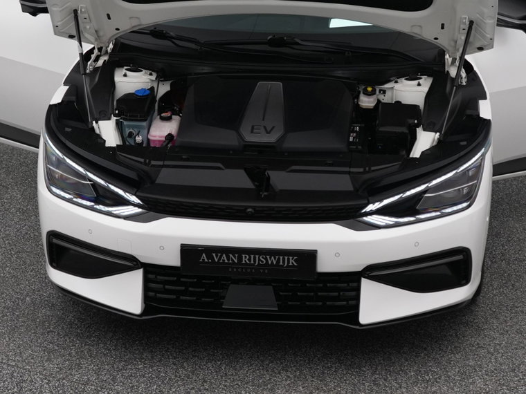 Vehicle Image 31