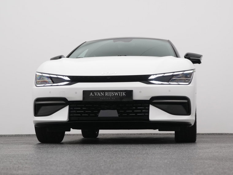 Vehicle Image 35