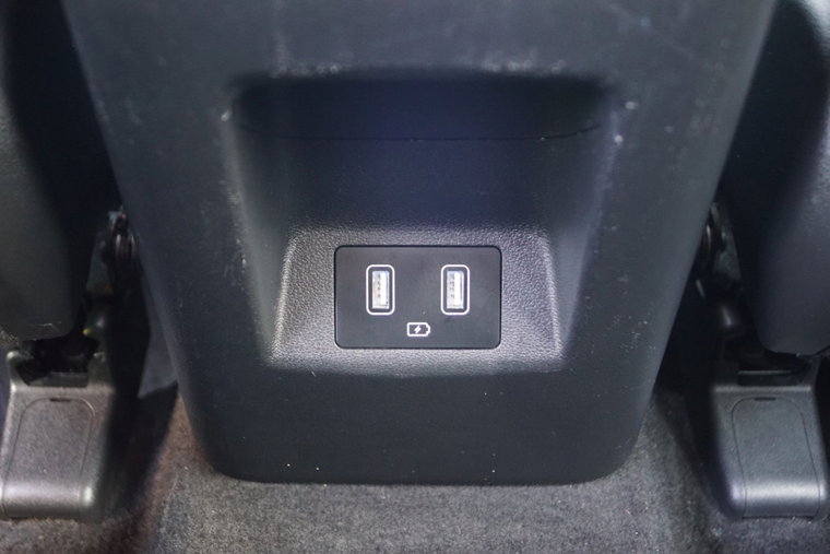 Vehicle Image 38