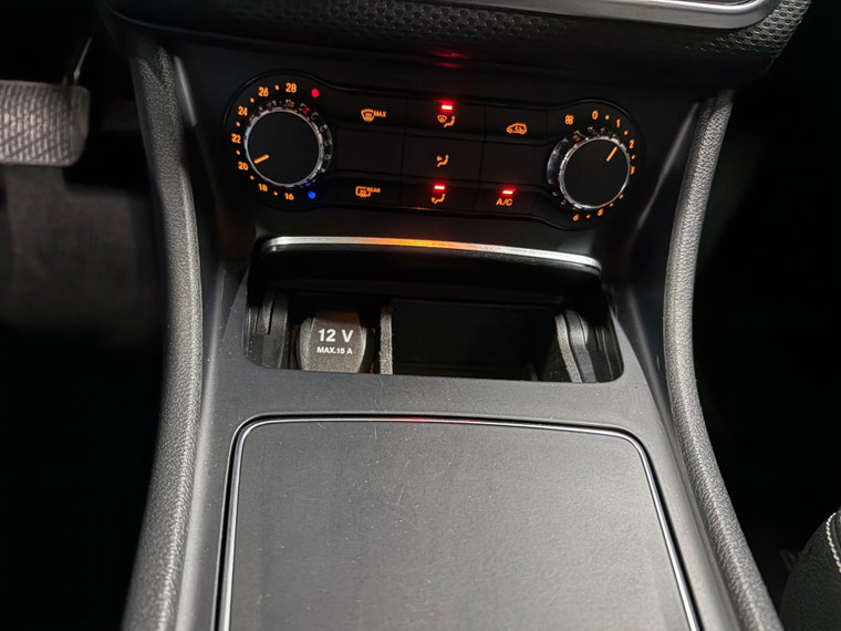 Vehicle Image 29