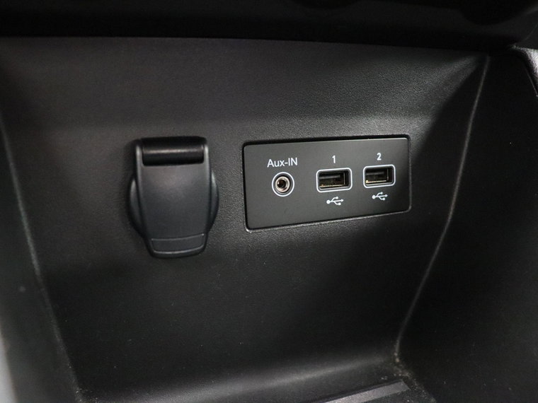 Vehicle Image 26