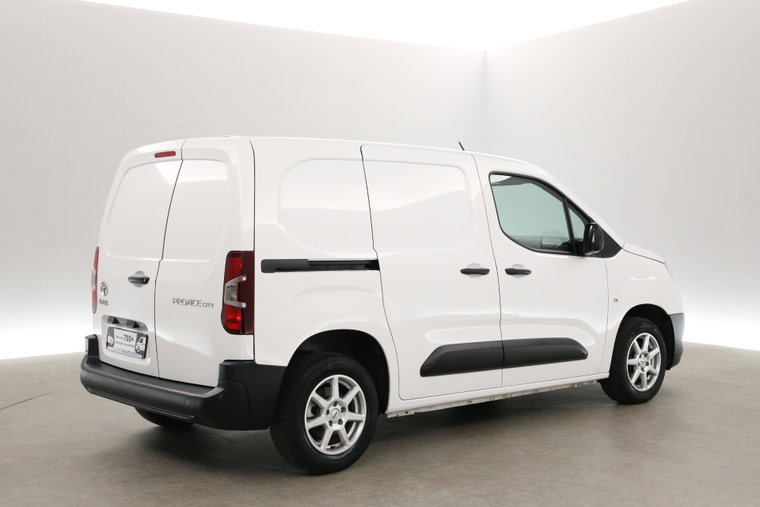 Vehicle Image 24