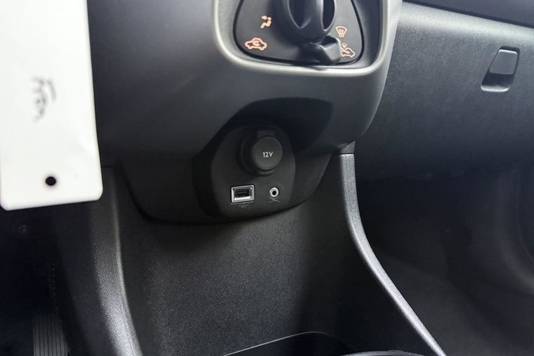 Vehicle Image 20