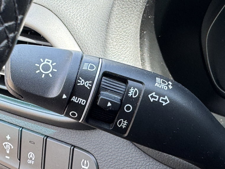 Vehicle Image 24