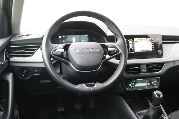 Vehicle Image 15