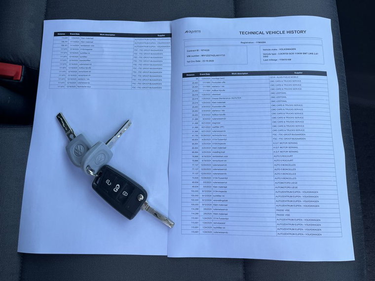 Vehicle Image 9