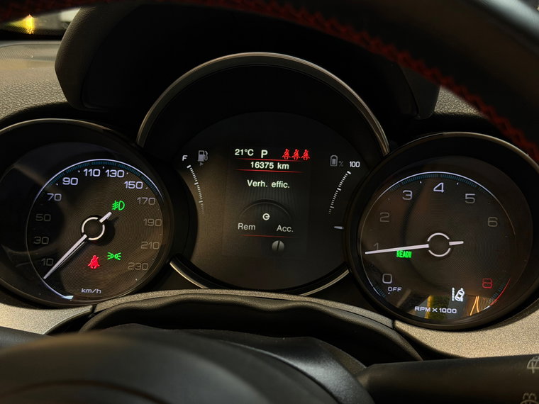 Vehicle Image 27