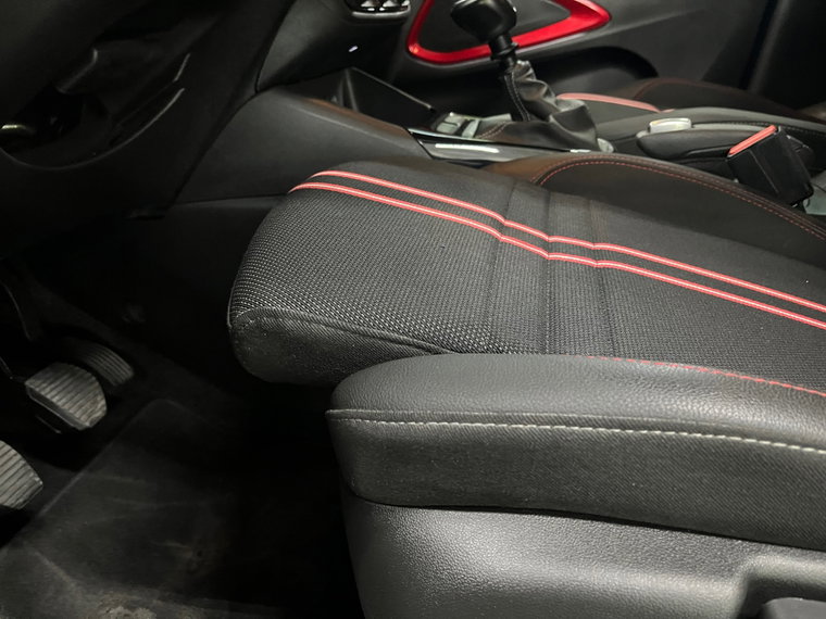 Vehicle Image 21
