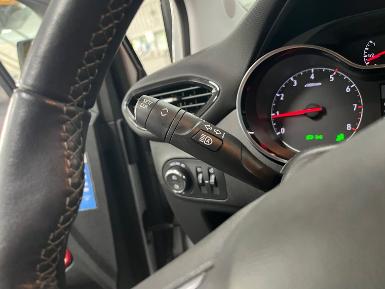 Vehicle Image 27