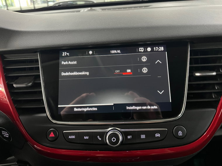 Vehicle Image 38