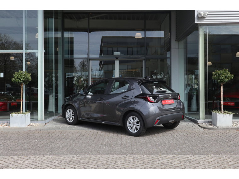 Vehicle Image 4