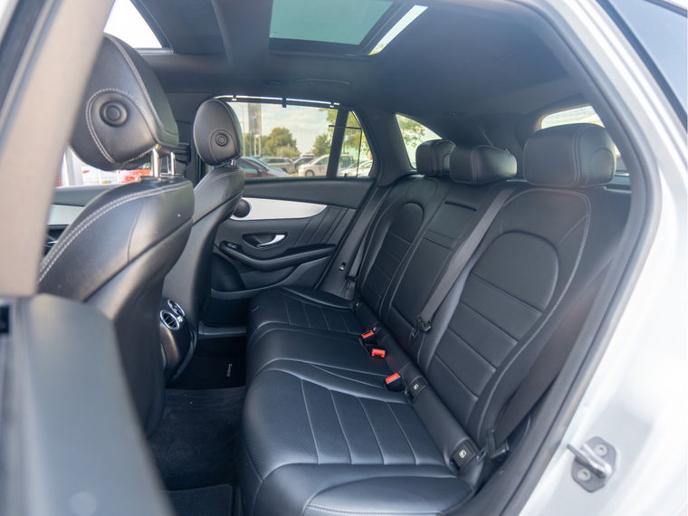 Vehicle Image 38