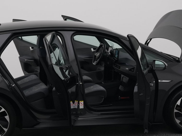 Vehicle Image 35