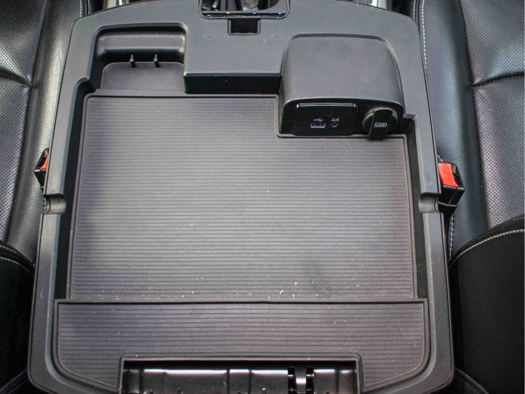 Vehicle Image 26