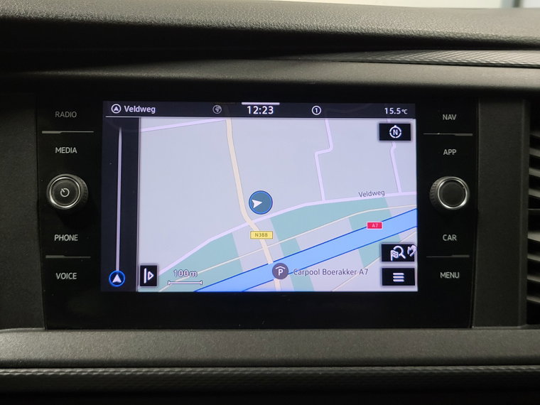 Vehicle Image 13