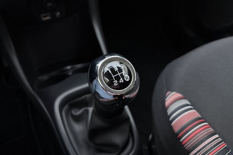 Vehicle Image 18