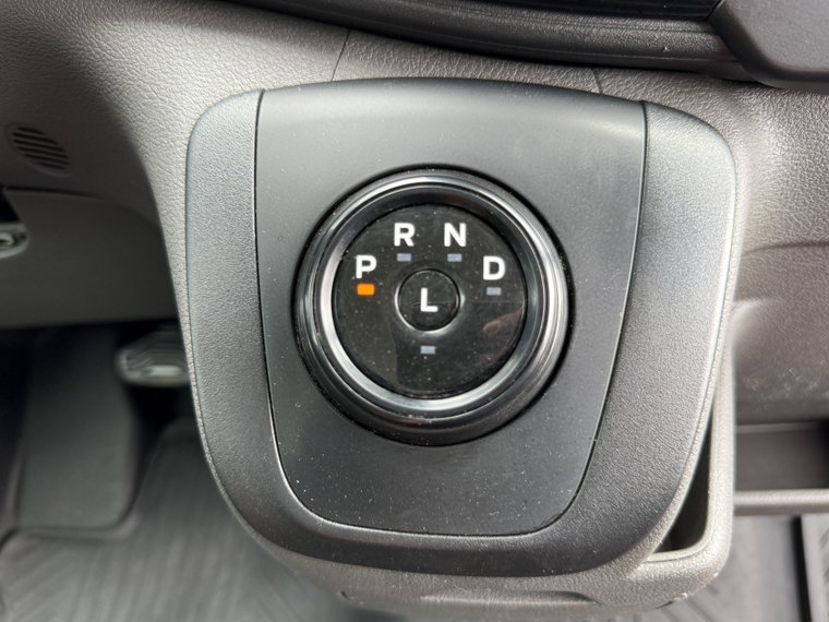 Vehicle Image 32