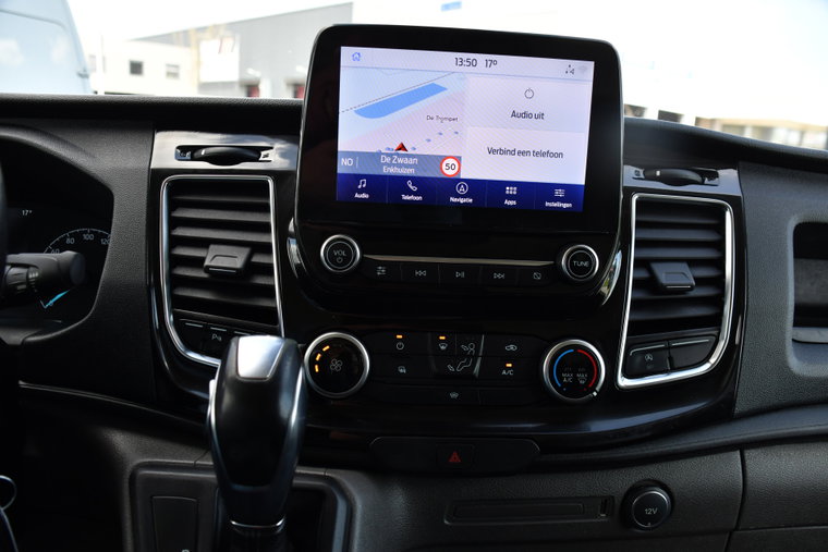 Vehicle Image 18