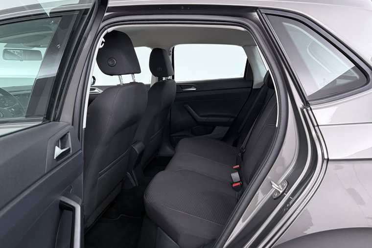 Vehicle Image 21