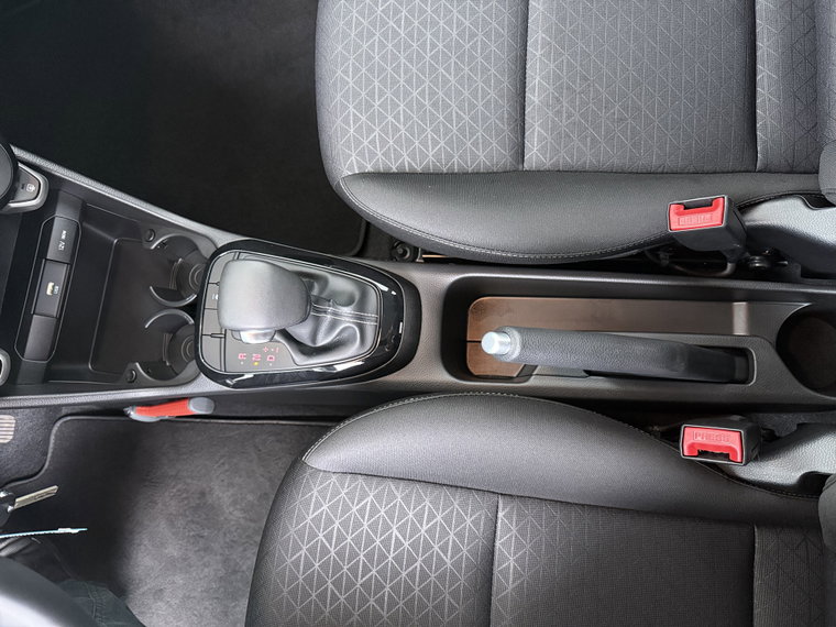Vehicle Image 33