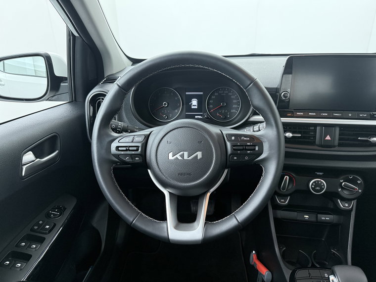 Vehicle Image 38