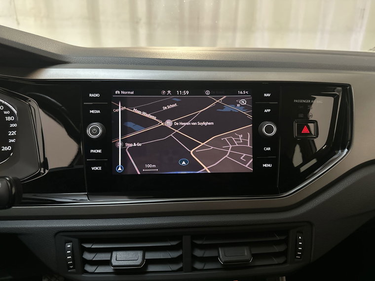 Vehicle Image 15