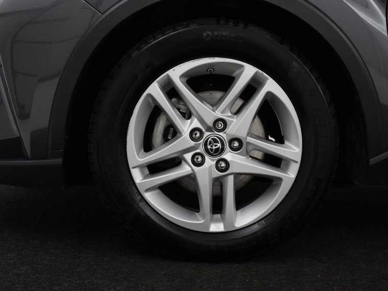 Vehicle Image 10