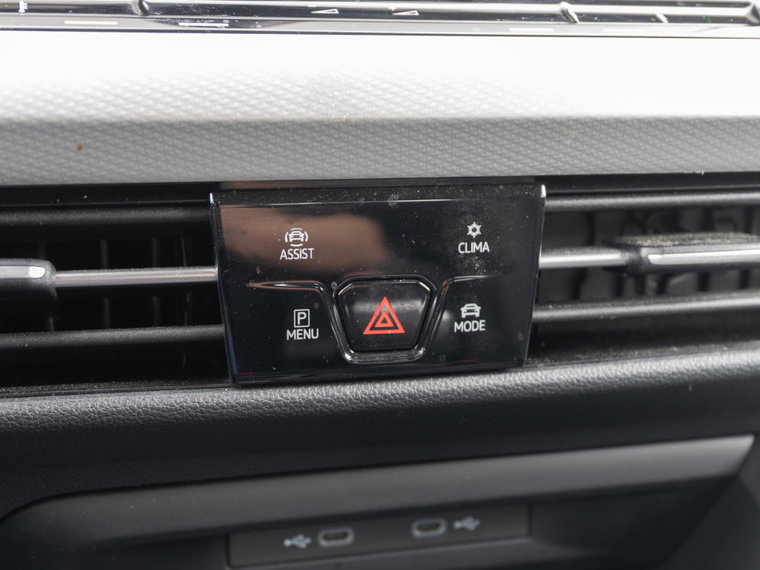 Vehicle Image 33