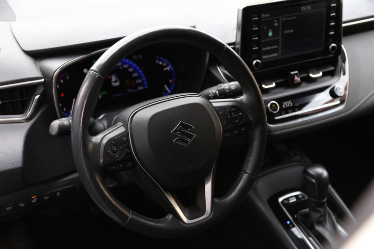 Vehicle Image 8