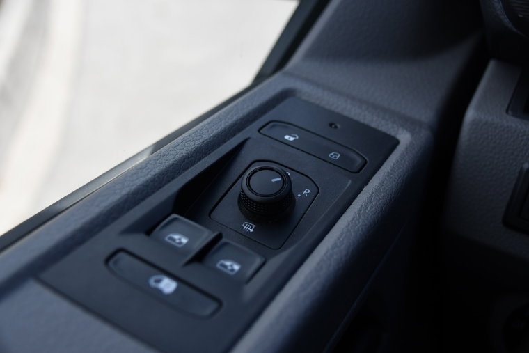 Vehicle Image 24