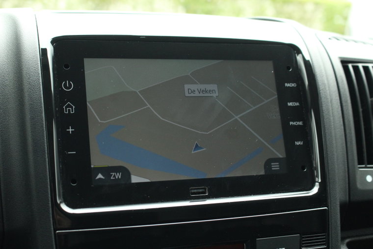 Vehicle Image 25