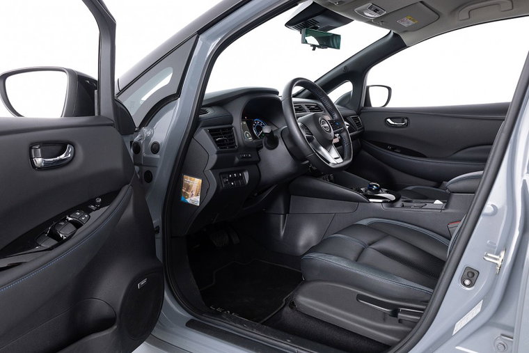Vehicle Image 16