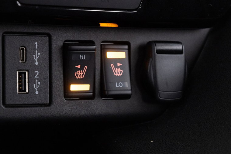 Vehicle Image 21