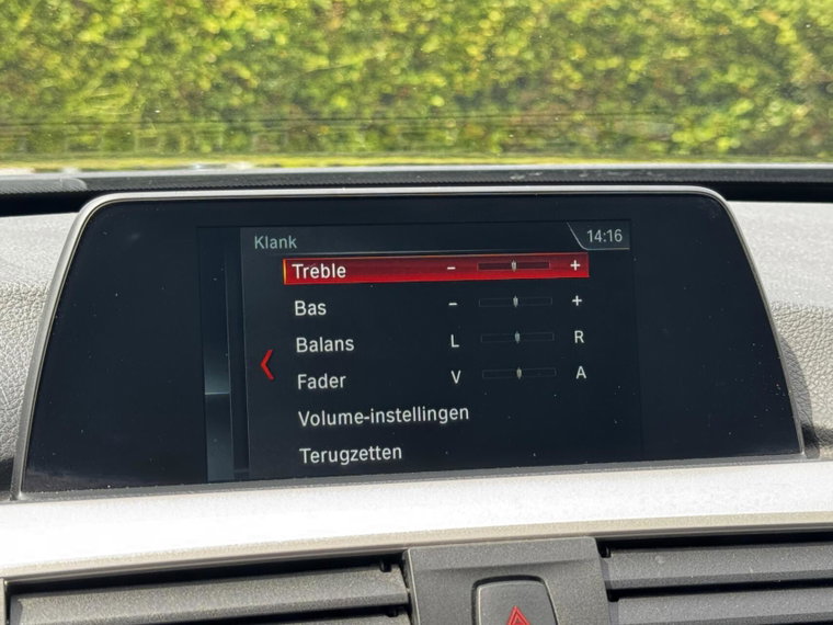 Vehicle Image 27