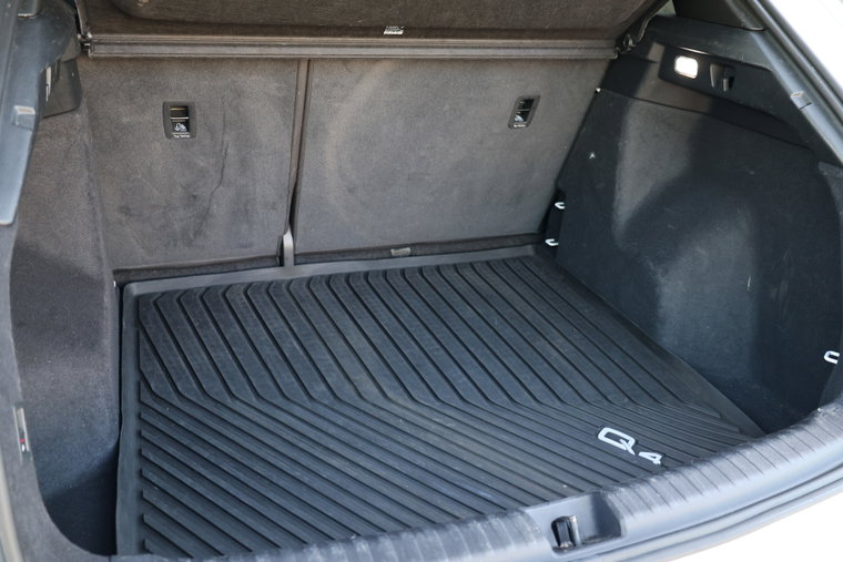 Vehicle Image 38