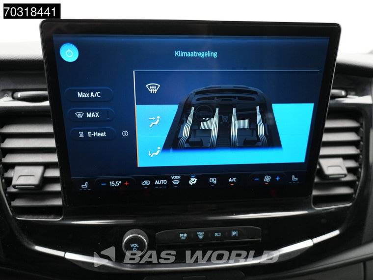 Vehicle Image 38