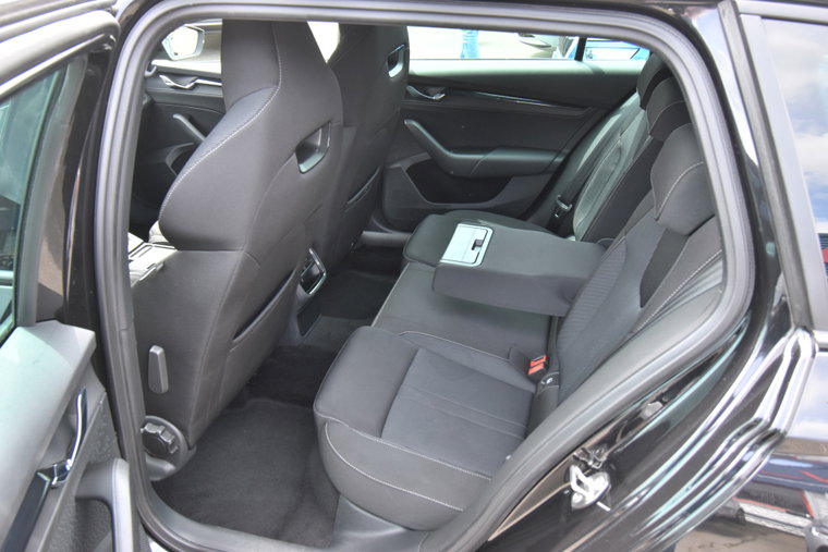 Vehicle Image 19