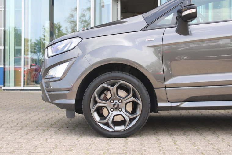 Vehicle Image 38