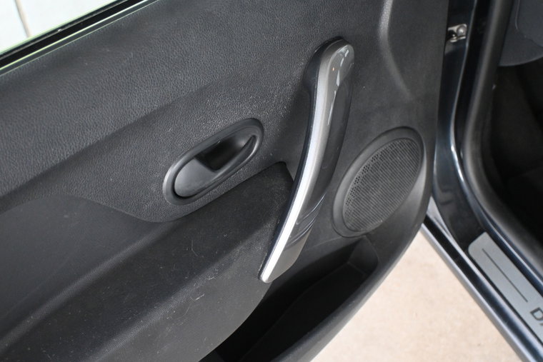 Vehicle Image 35