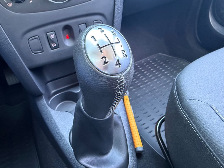Vehicle Image 33