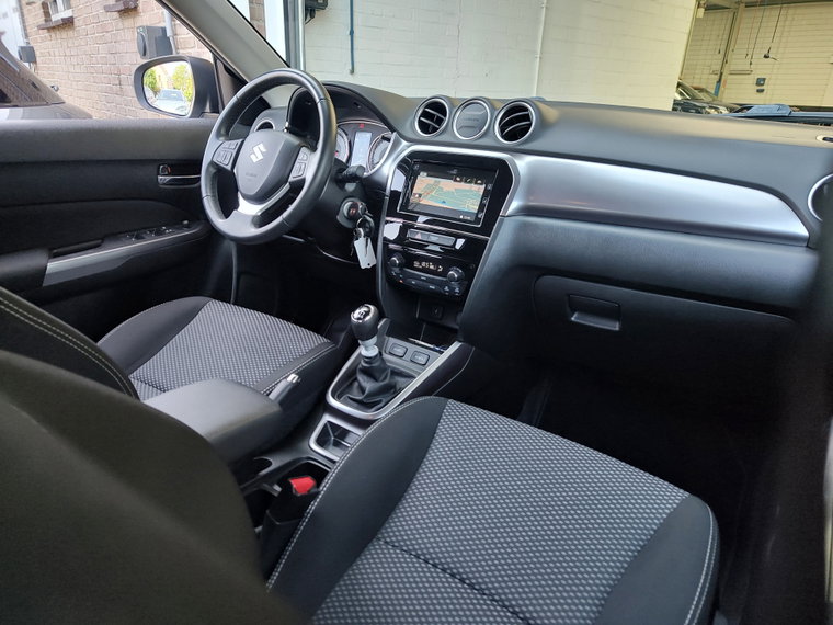 Vehicle Image 15