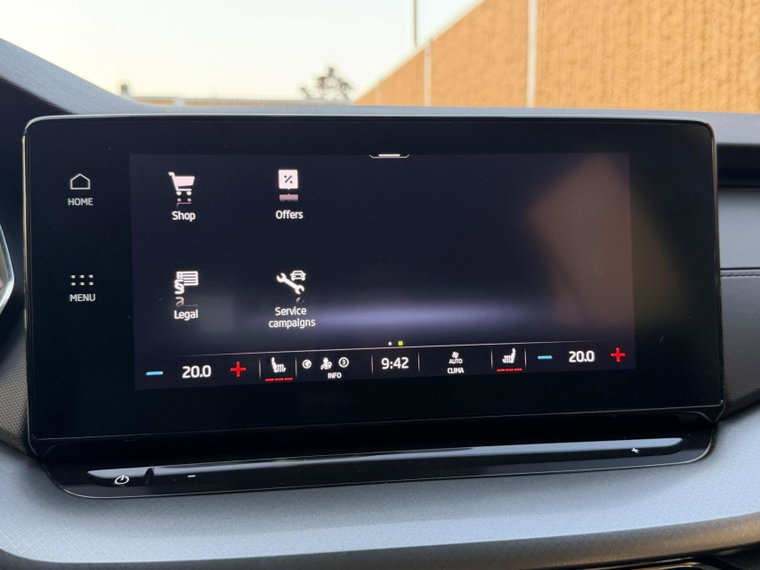 Vehicle Image 22