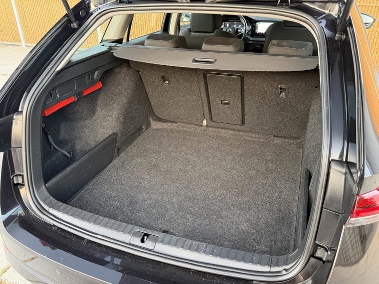 Vehicle Image 45