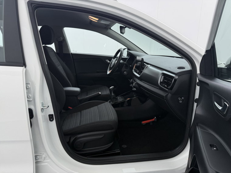 Vehicle Image 41
