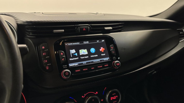 Vehicle Image 35